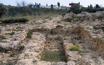 Ранняя Минойская гробница в деревне Неа Румата